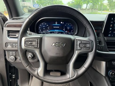 Used 2023 Chevrolet Tahoe Z71 w/ Luxury Package AWD/4WD image 20