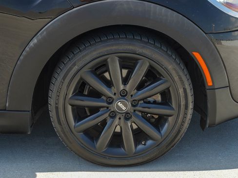 Used 2018 MINI Cooper S FWD image 11