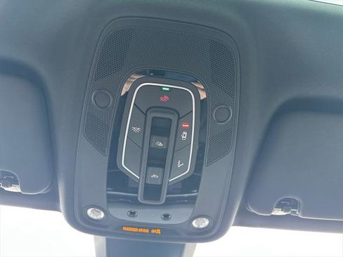 Certified 2025 Audi Q7 2.0T Premium Plus image 27