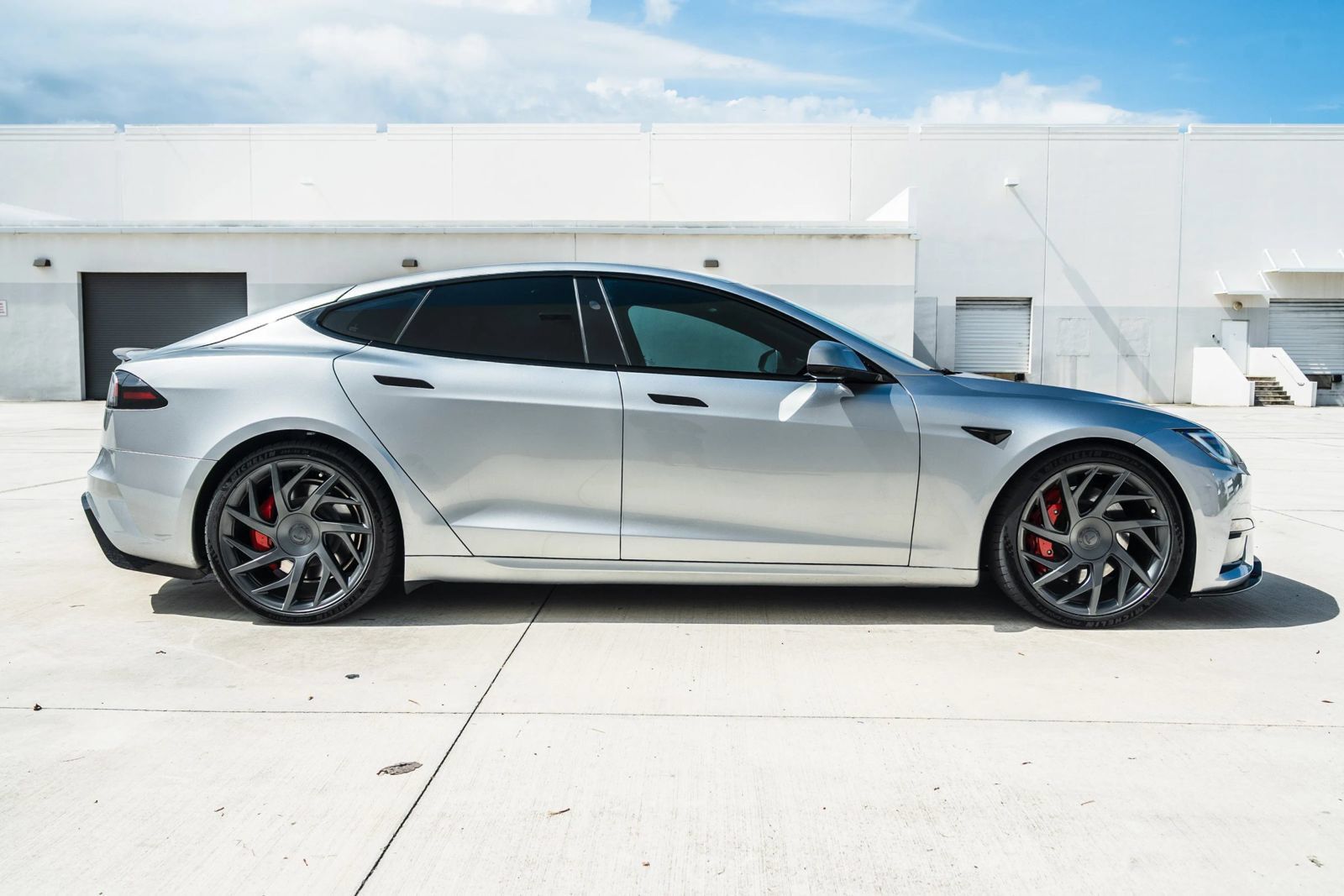 Used 2026 Tesla Model S Plaid AWD/4WD image 12