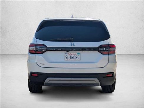 Used 2024 Honda Pilot EX-L image 7