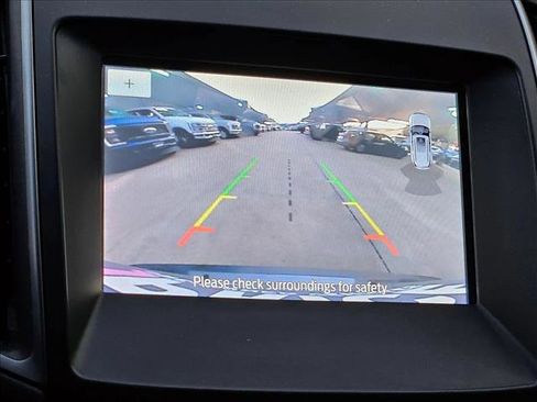 Used 2020 Ford Edge SE image 14