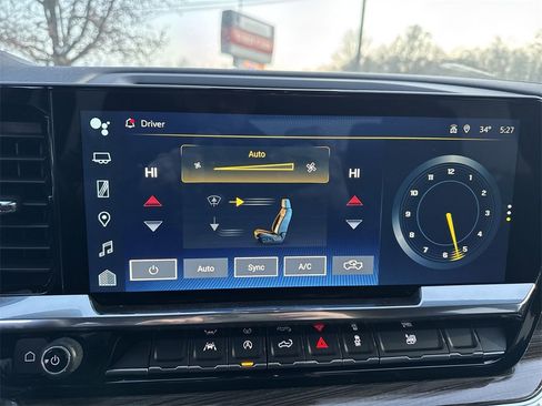 Used 2024 Chevrolet Silverado 1500 LT image 19