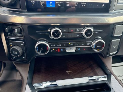 Used 2025 Ford F250 King Ranch w/ Chrome Package image 13