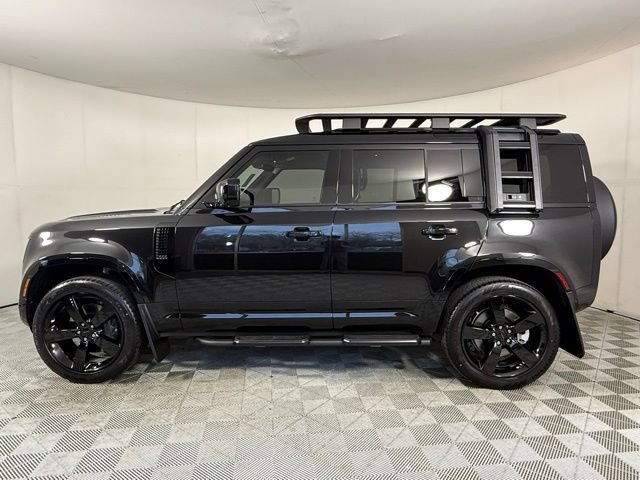 New 2026 Land Rover Defender 110 X-Dynamic SE AWD/4WD image 2