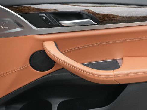 Used 2019 BMW X3 xDrive30i w/ Premium Package image 32