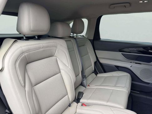 Used 2024 Lincoln Nautilus Premier AWD/4WD image 49