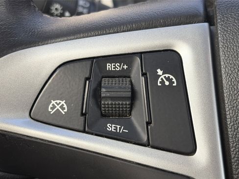 Used 2012 GMC Terrain SLT image 17