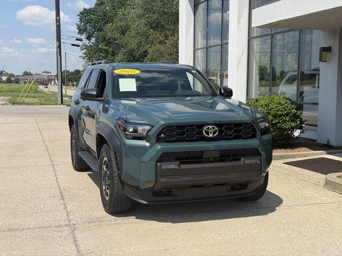 Used 2025 Toyota 4Runner TRD Off-Road Premium w/ Tow Technology Package AWD/4WD image 21
