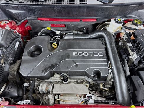 Used 2021 Chevrolet Equinox LT image 29