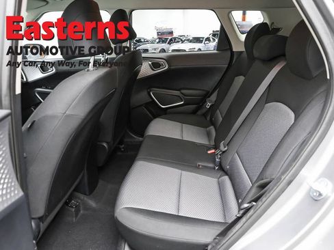 Used 2024 Kia Soul LX w/ Option Group 015 FWD image 21