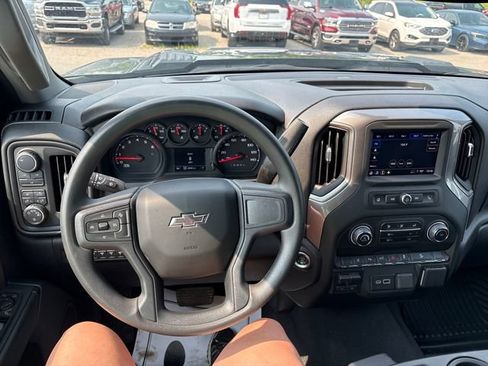Used 2025 Chevrolet Silverado 2500 Custom w/ Custom Value Package AWD/4WD image 10