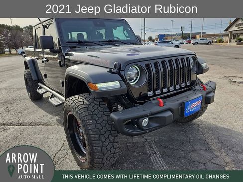 Used 2021 Jeep Gladiator Rubicon image 2