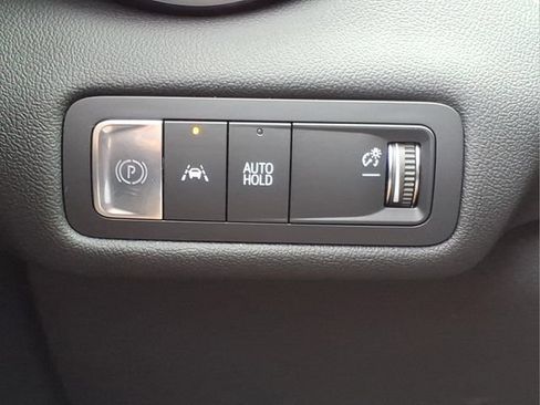 Used 2024 Chevrolet Blazer EV LT AWD/4WD image 18