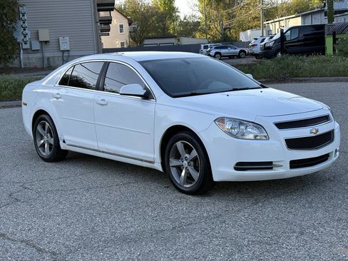 Used 2011 Chevrolet Malibu LT w/ Power Convenience Package image 6
