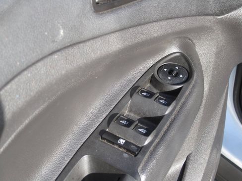 Used 2016 Ford Escape S FWD image 19