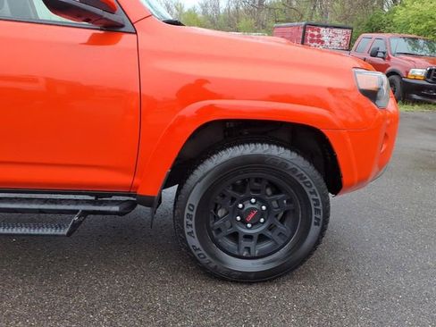 Certified 2024 Toyota 4Runner TRD Off-Road Premium w/ Off Road Premium Plus Package AWD/4WD image 11