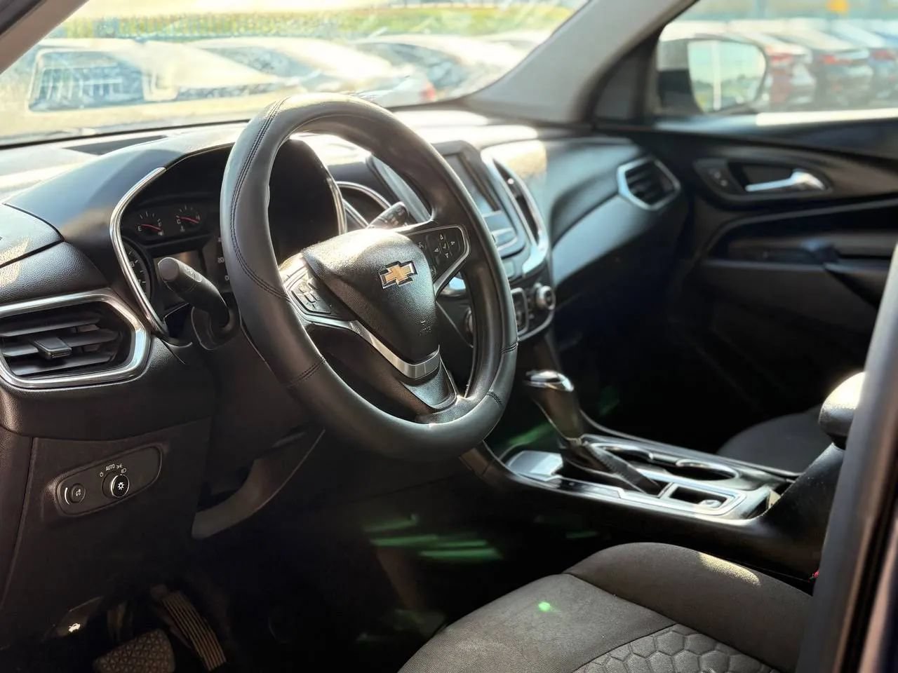 Used 2018 Chevrolet Equinox LT w/ LPO, Protection Package FWD image 18