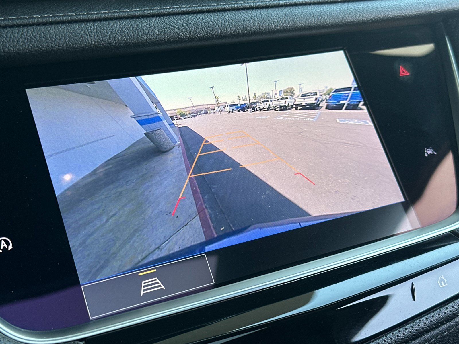 Certified 2023 Cadillac XT6 Luxury AWD/4WD image 20