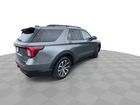 Used 2025 Ford Explorer ST-Line AWD/4WD image 8