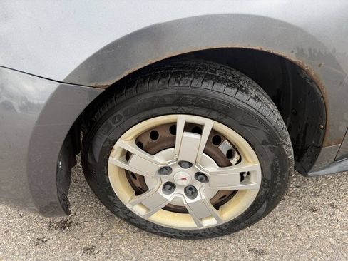 Used 2009 Pontiac Vibe w/ Preferred Package FWD image 6