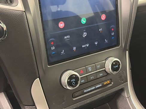 Certified 2024 Ford Edge SEL image 20