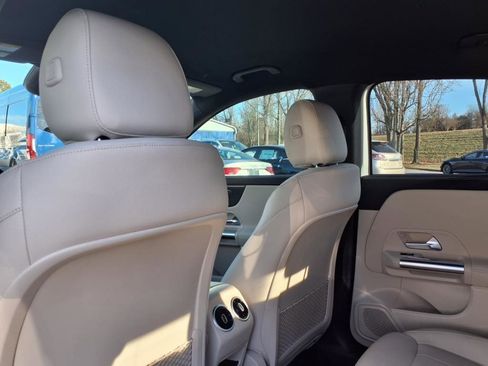 Used 2025 Mercedes-Benz GLA 250 image 22