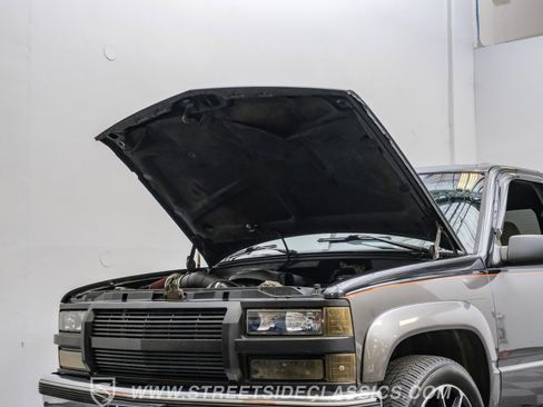 Used 1995 Chevrolet Tahoe 4WD 2-Door image 37