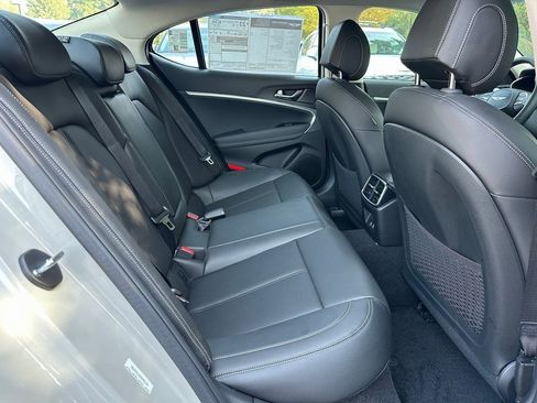 New 2026 Genesis G70 2.5T image 12