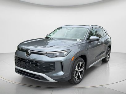 New 2026 Volkswagen Tiguan SE