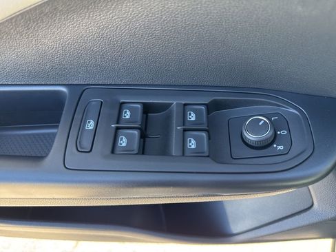 New 2026 Volkswagen Taos S FWD image 17
