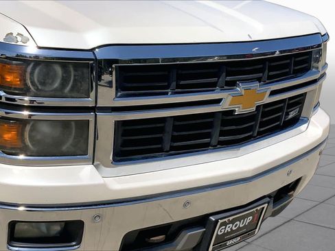 Used 2014 Chevrolet Silverado 1500 LTZ Z71 w/ LTZ Plus Package AWD/4WD image 27