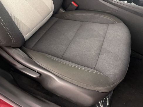 Used 2025 Chevrolet Trax LS FWD image 27