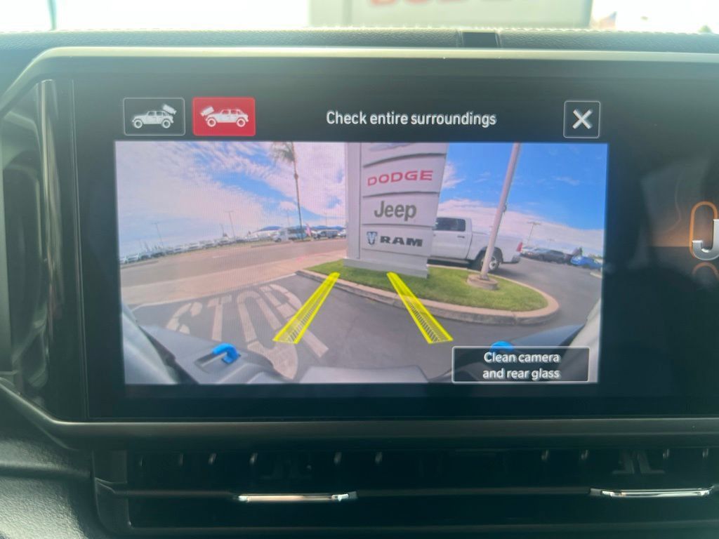 Used 2024 Jeep Wrangler Unlimited Sahara w/ Technology Group AWD/4WD image 67