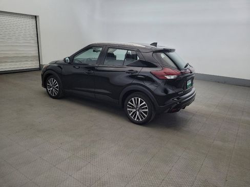 Used 2021 Nissan Kicks SV FWD image 3