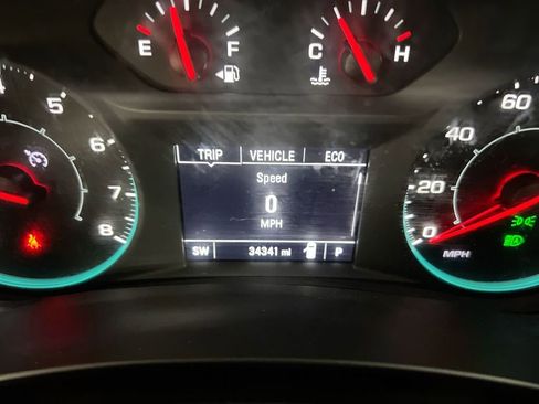 Used 2022 Chevrolet Equinox LS image 12