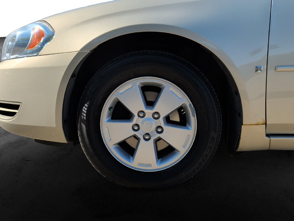 Used 2008 Chevrolet Impala LT FWD image 9