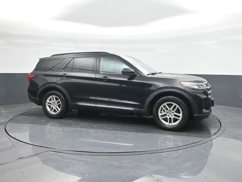 Certified 2025 Ford Explorer Active RWD image 11