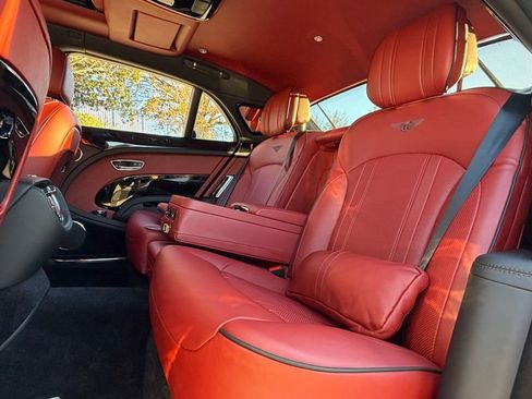 Used 2019 Bentley Mulsanne image 26