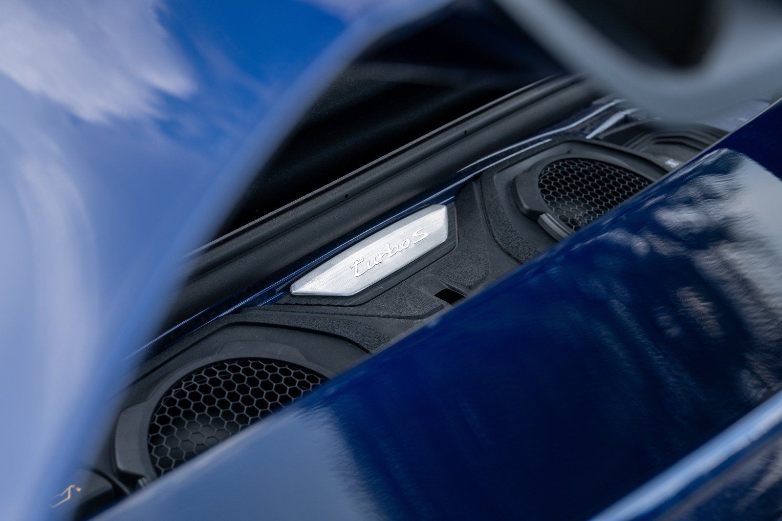 Certified 2025 Porsche 911 Turbo S AWD/4WD image 18