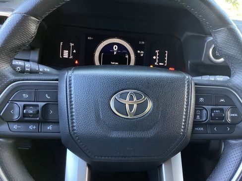 Used 2025 Toyota 4Runner 4WD image 20