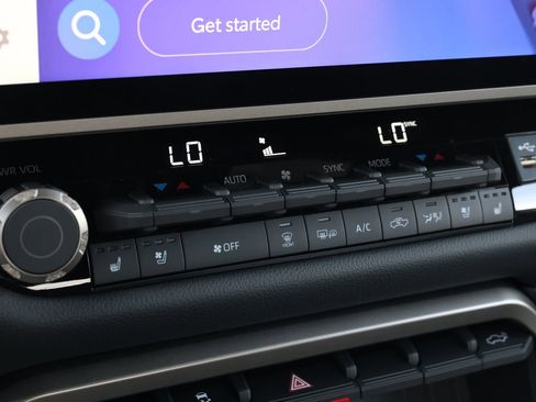 New 2026 Toyota Tundra Limited AWD/4WD image 21