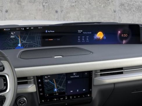 New 2026 Lincoln Navigator Premiere AWD/4WD image 14