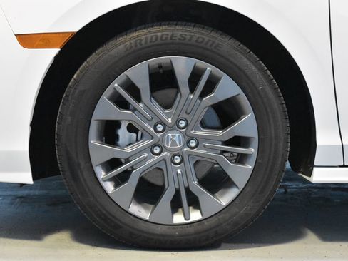 Used 2026 Honda Odyssey Touring image 27