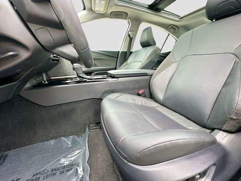 Used 2025 Toyota Camry XLE w/ Premium Package AWD/4WD image 20