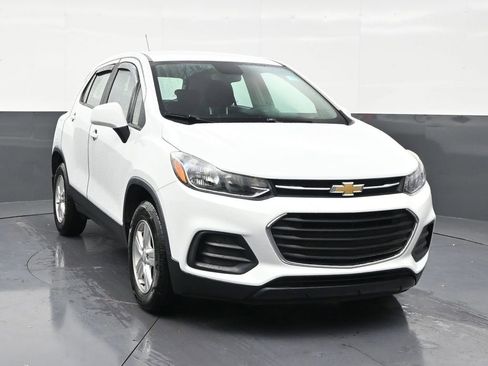 Used 2021 Chevrolet Trax LS AWD/4WD image 7