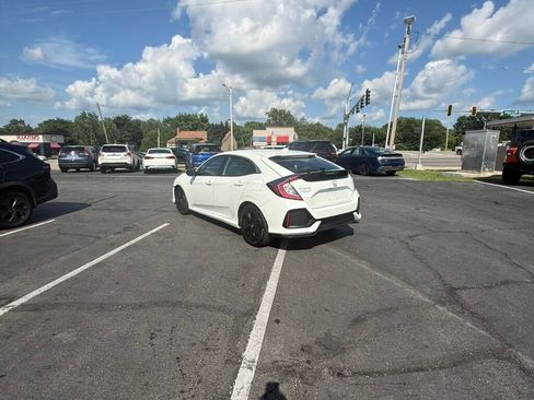 Used 2019 Honda Civic EX image 10
