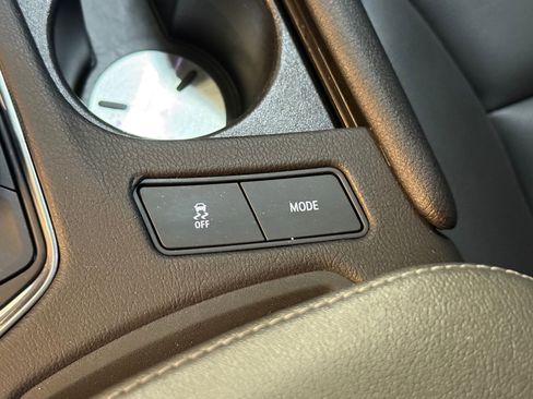 Certified 2023 Cadillac XT5 Luxury image 34