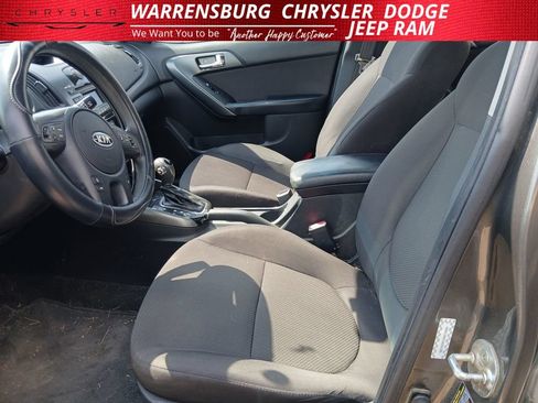 Used 2013 Kia Forte EX w/ Fuel Economy Pkg FWD image 10