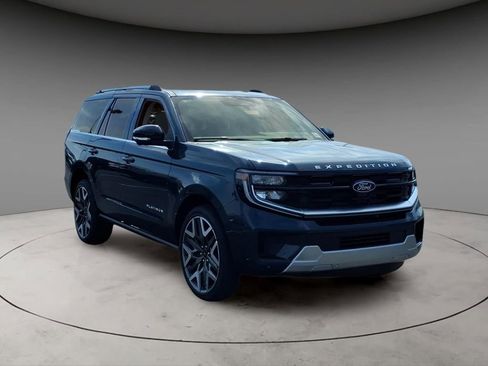 New 2026 Ford Expedition Platinum image 14